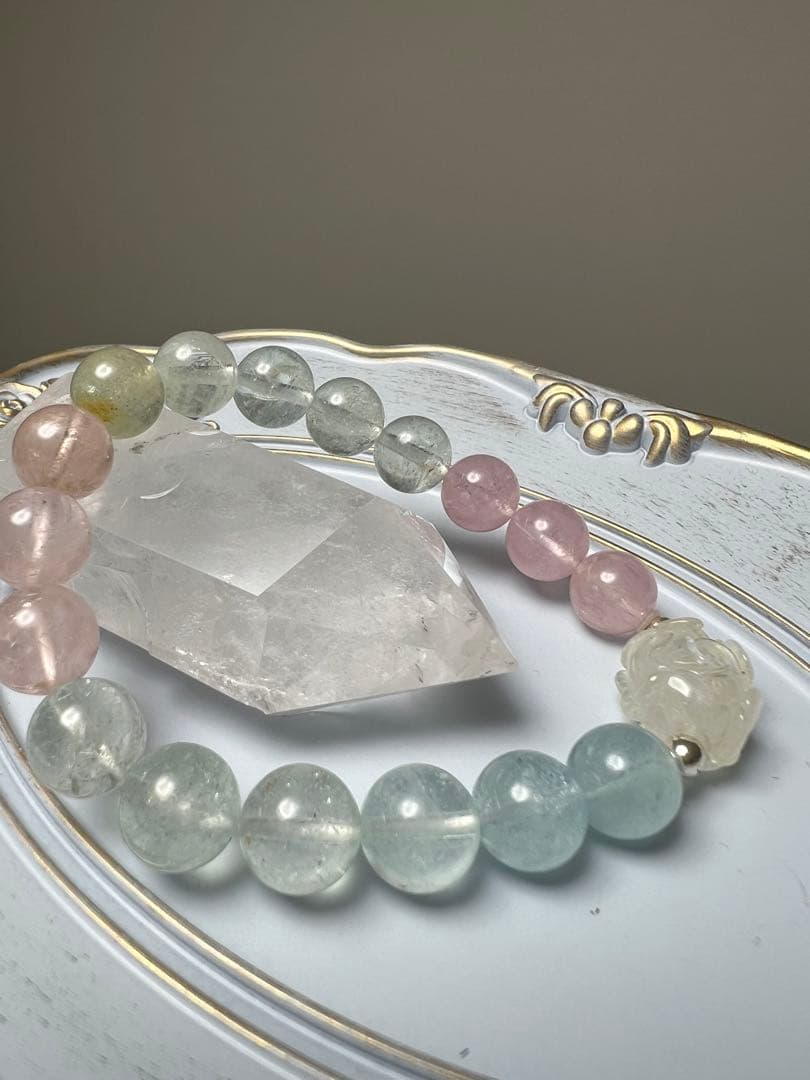 白ラブの薔薇　ミックスベリル　　透明度良