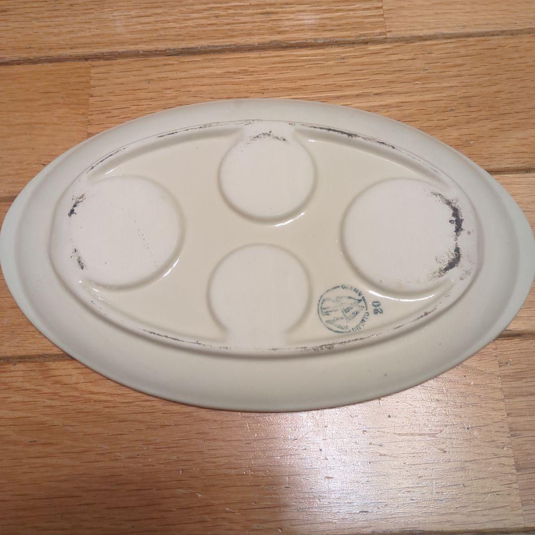 スペイン産　陶器製調味料入れ