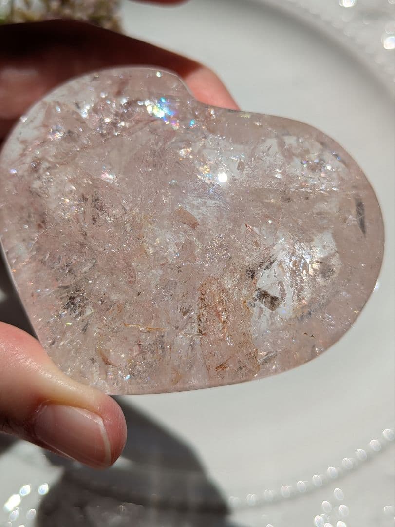 ♡ピンクアゼツライト（通称） ピンククリアクォーツ♡　ハート型　虹