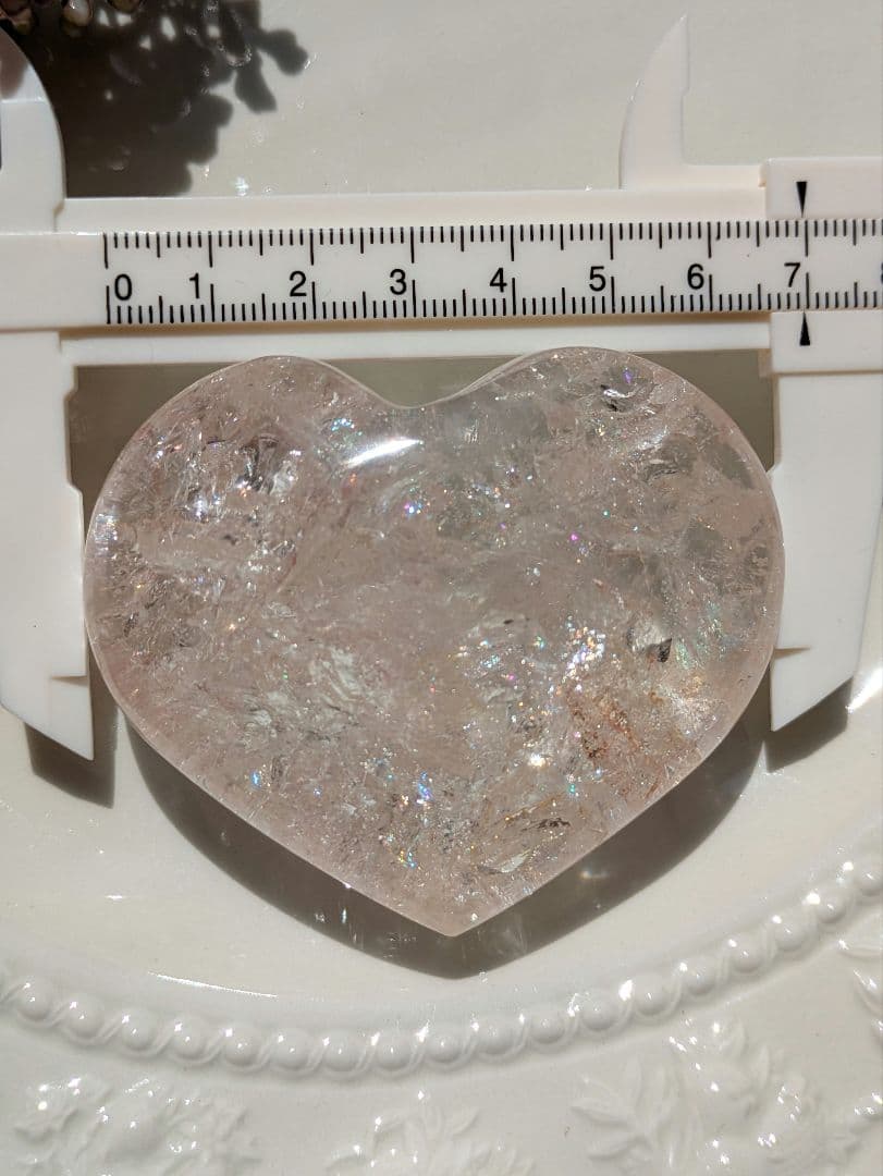 ♡ピンクアゼツライト（通称） ピンククリアクォーツ♡　ハート型　虹