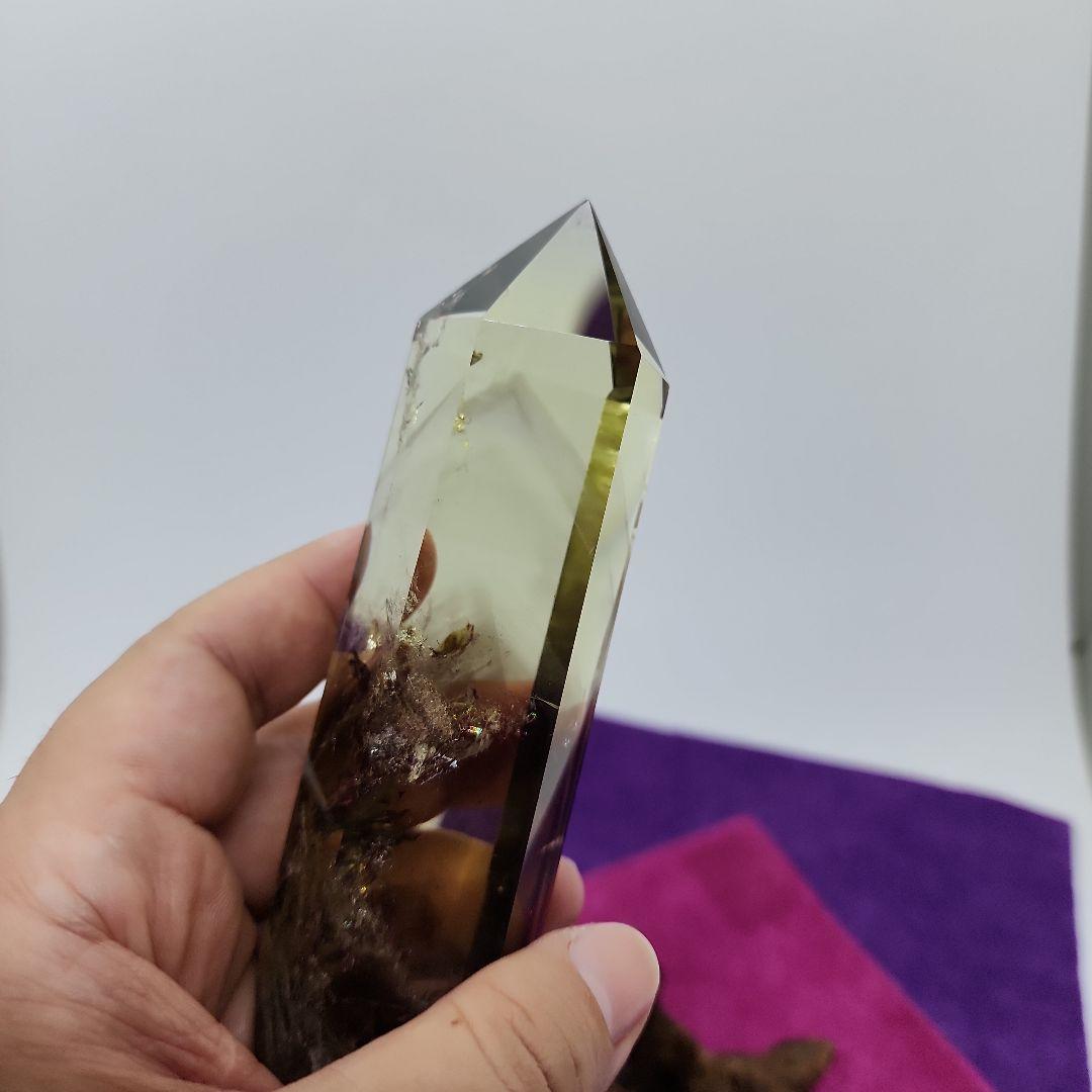 スモーキーシトリンファントム入水晶ポイント2本セット・専用木製台座付き