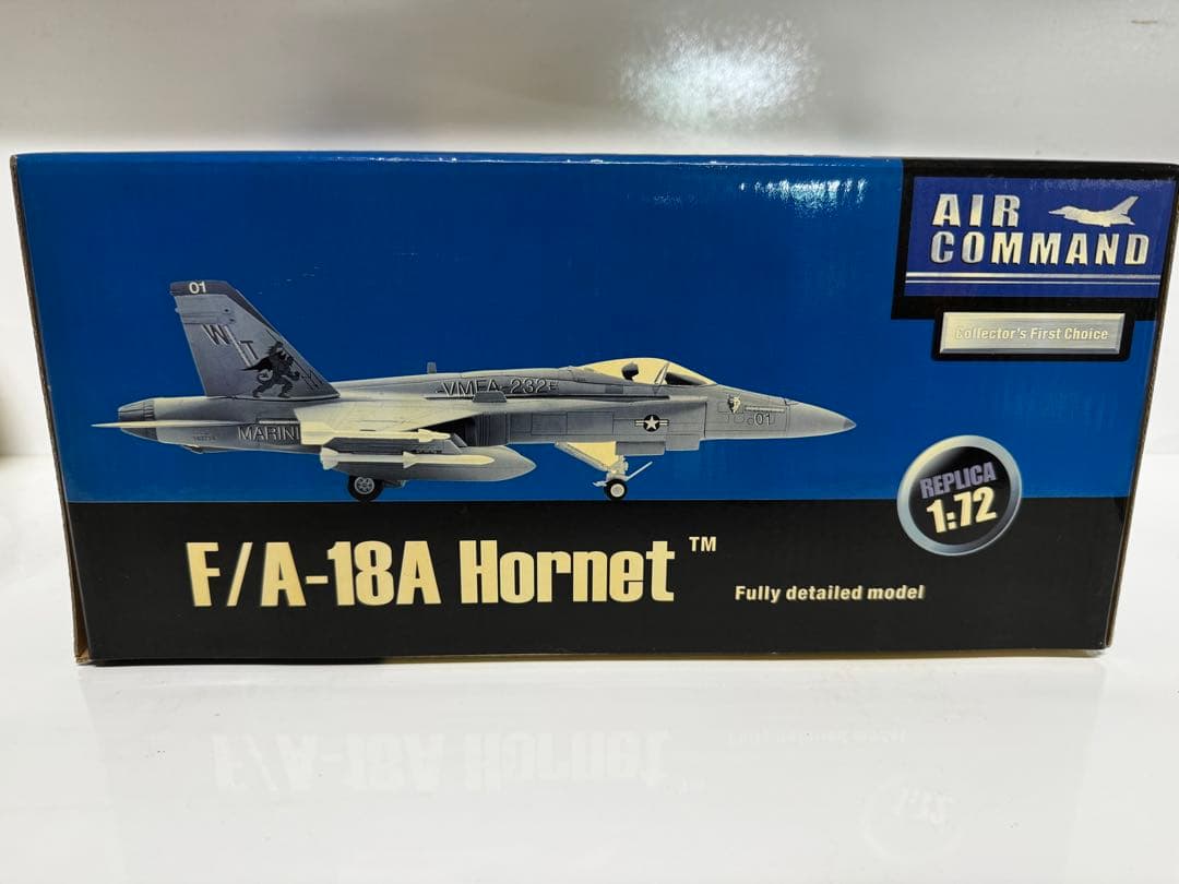 F/A-18 Hornet フルメタルモデル 1:72