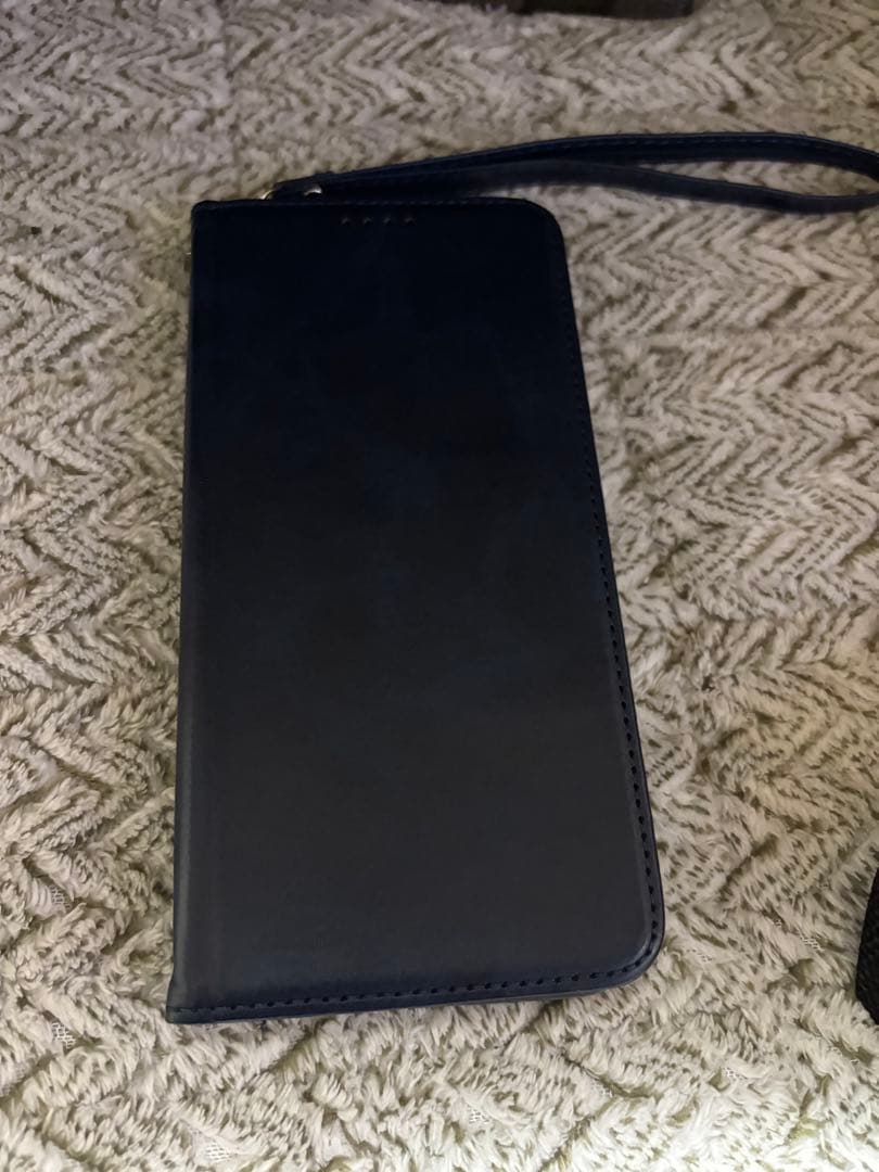 簡単スマホ4 ネイビー　ケース付き