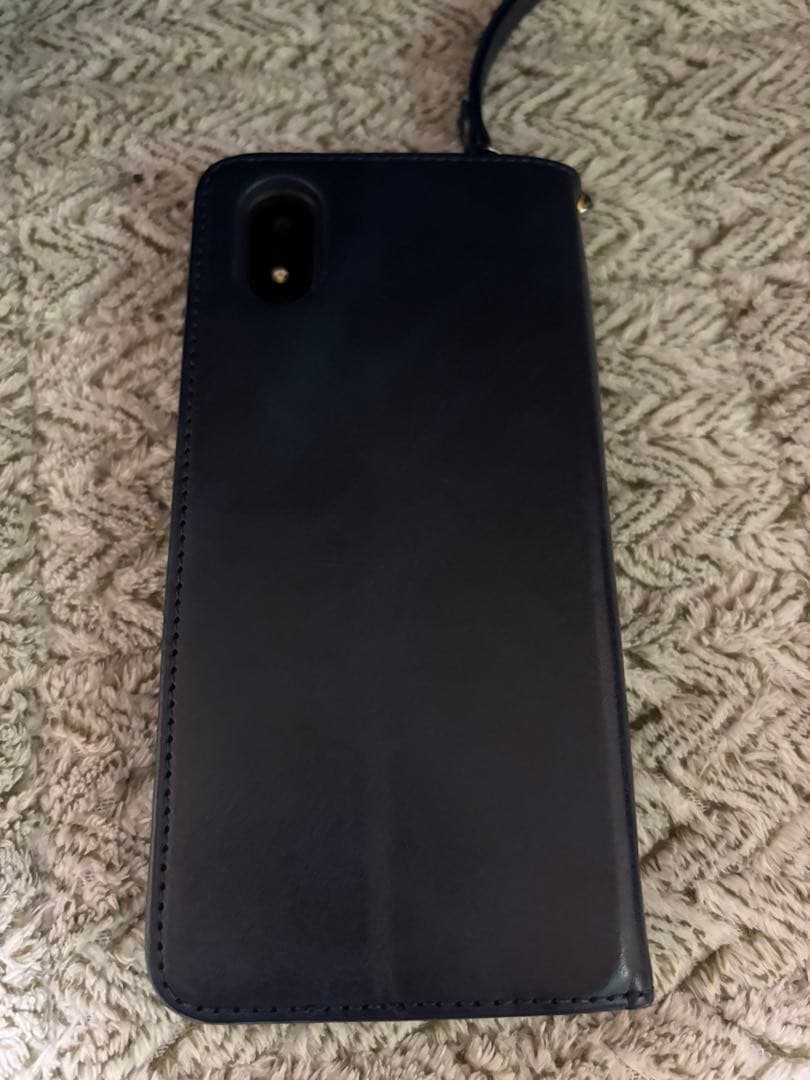 簡単スマホ4 ネイビー　ケース付き