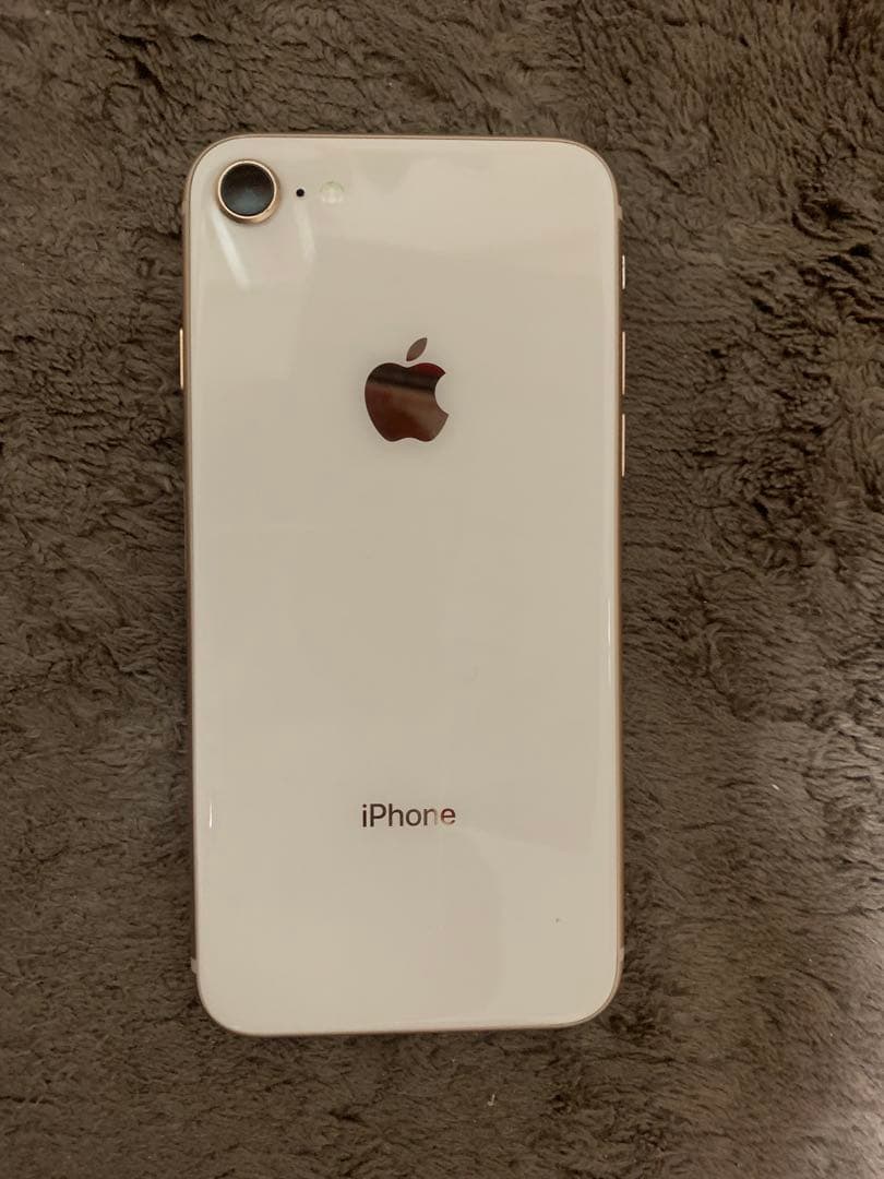 Apple iPhone 8 ゴールド