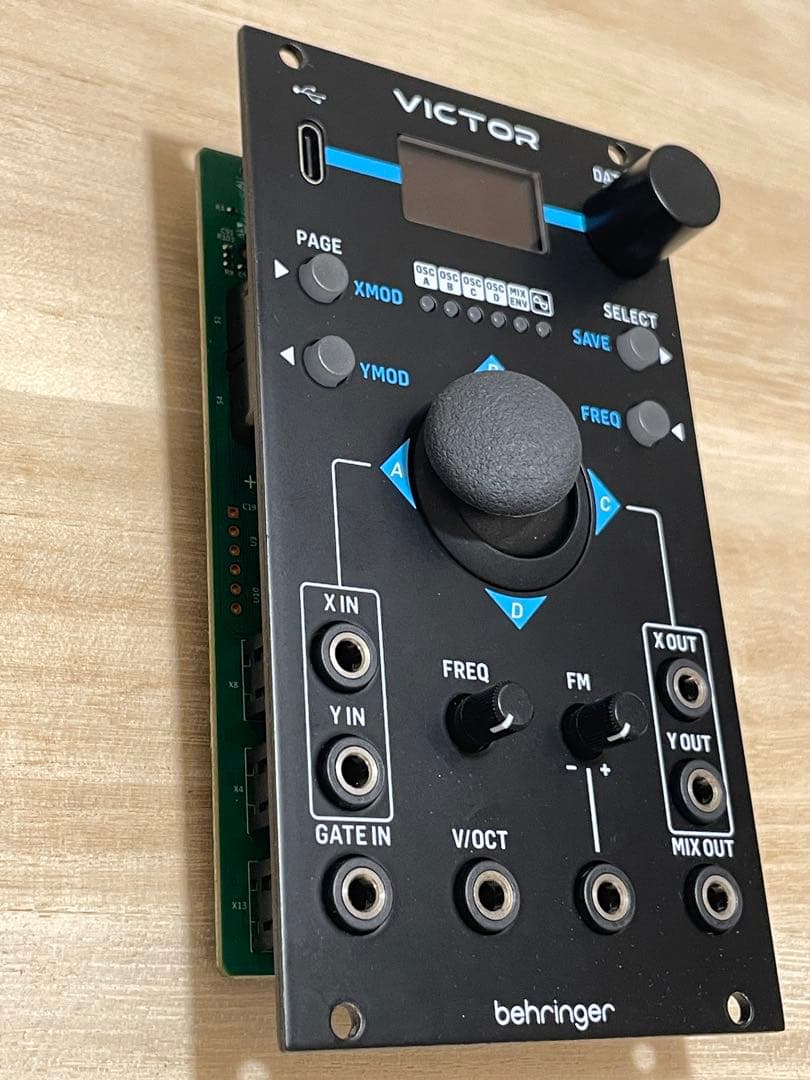 Behringer VICTOR ユーロラック Eurorack