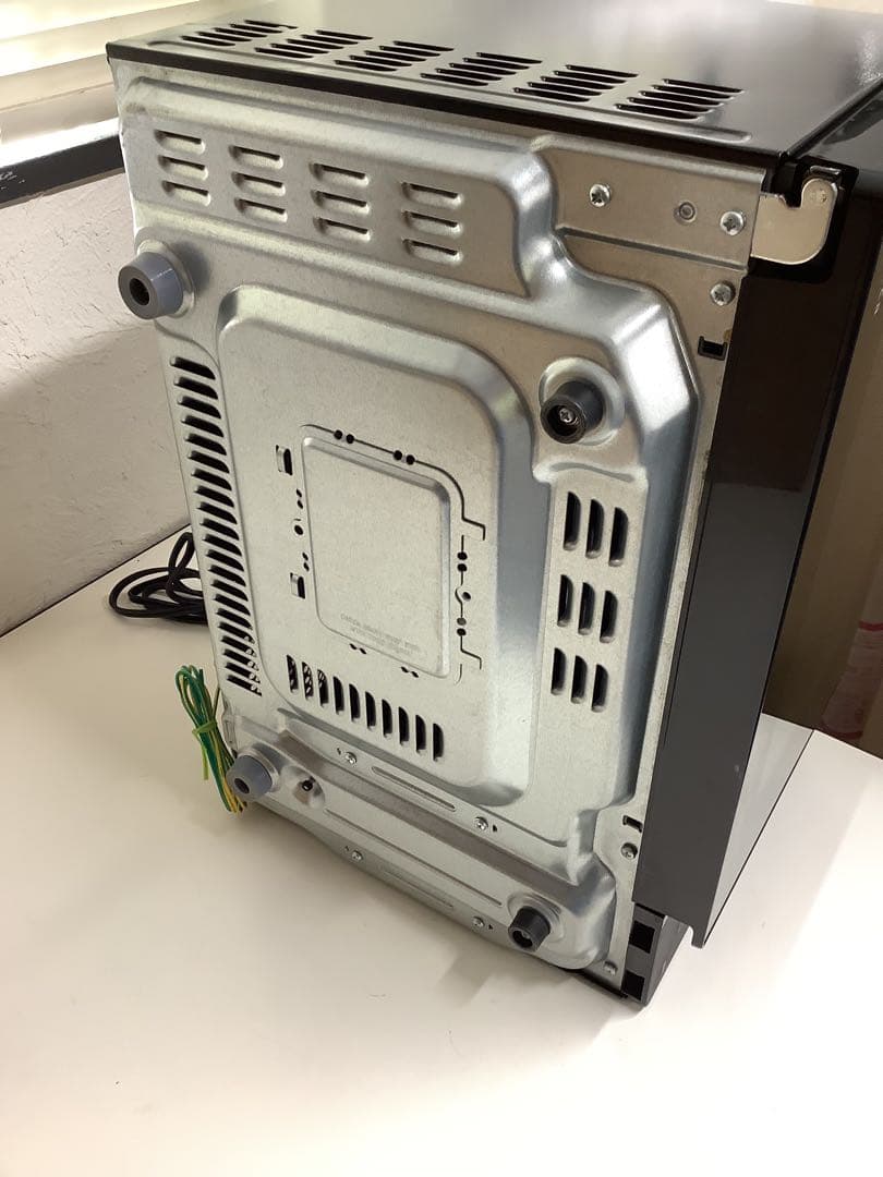 2022年製 電子レンジ siroca ヘルツフリー SX-18D132