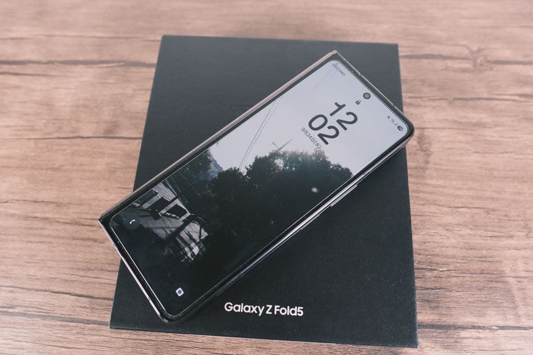 Galaxy Z Fold5 本体 韓国版256GB SIMフリー Sペンおまけ