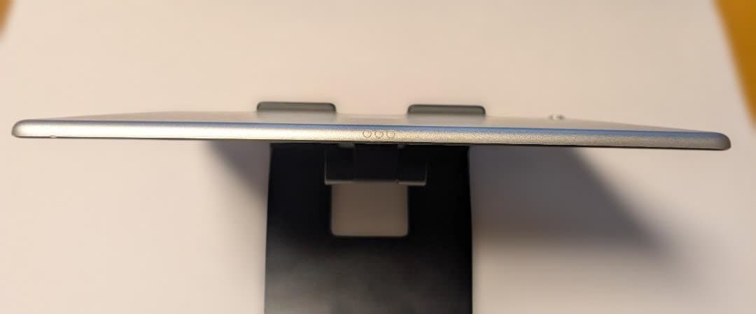 Apple iPad pro 10.5インチ　セルラー　docomo シルバー