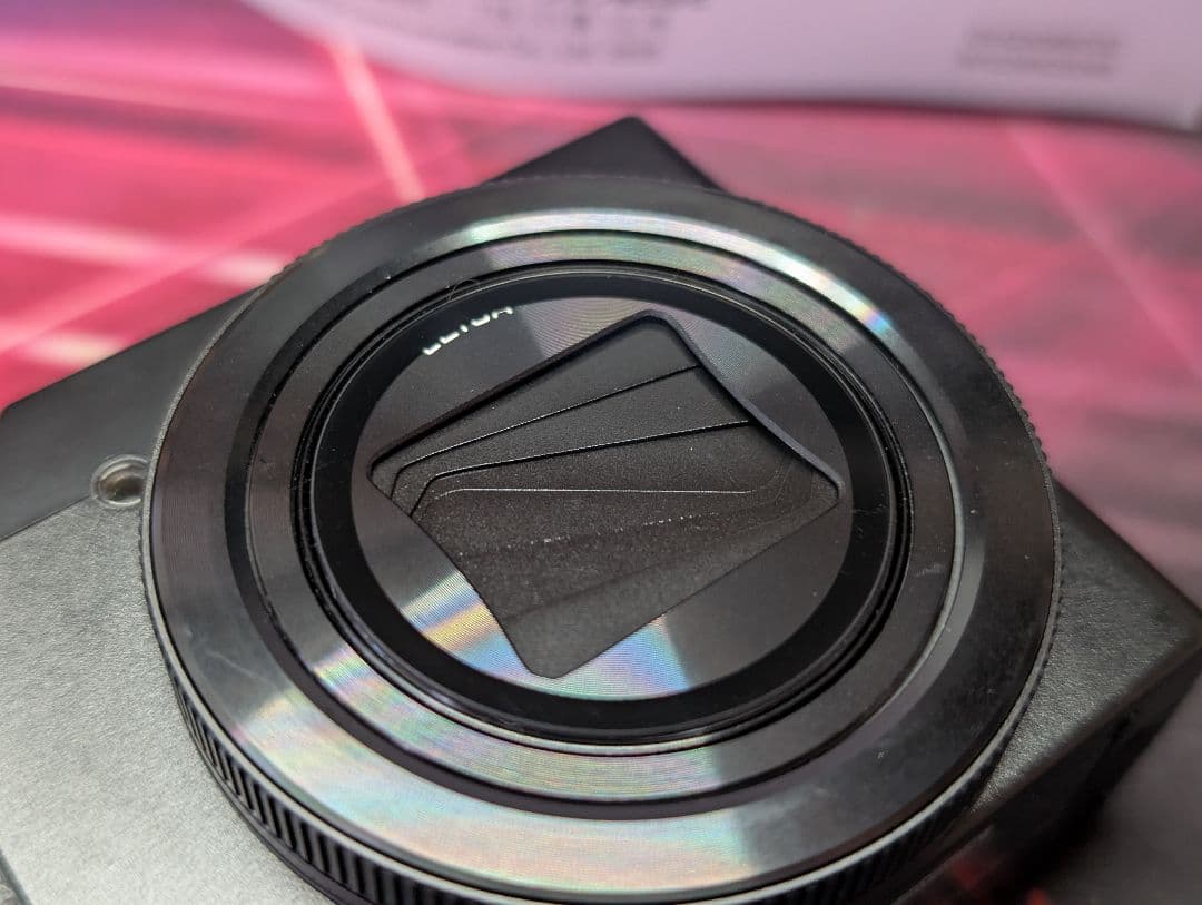 美品 LUMIX TZ99 ブラック レンズ&モニター保護フィルム付、全属品有り