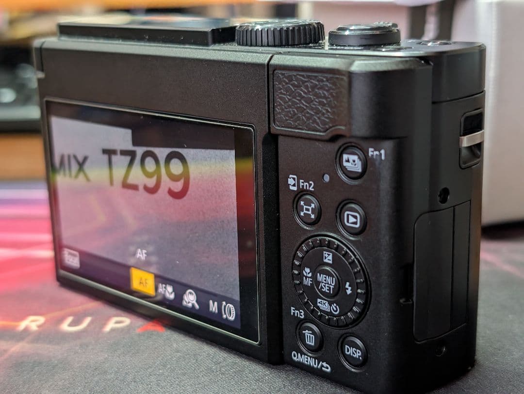 美品 LUMIX TZ99 ブラック レンズ&モニター保護フィルム付、全属品有り