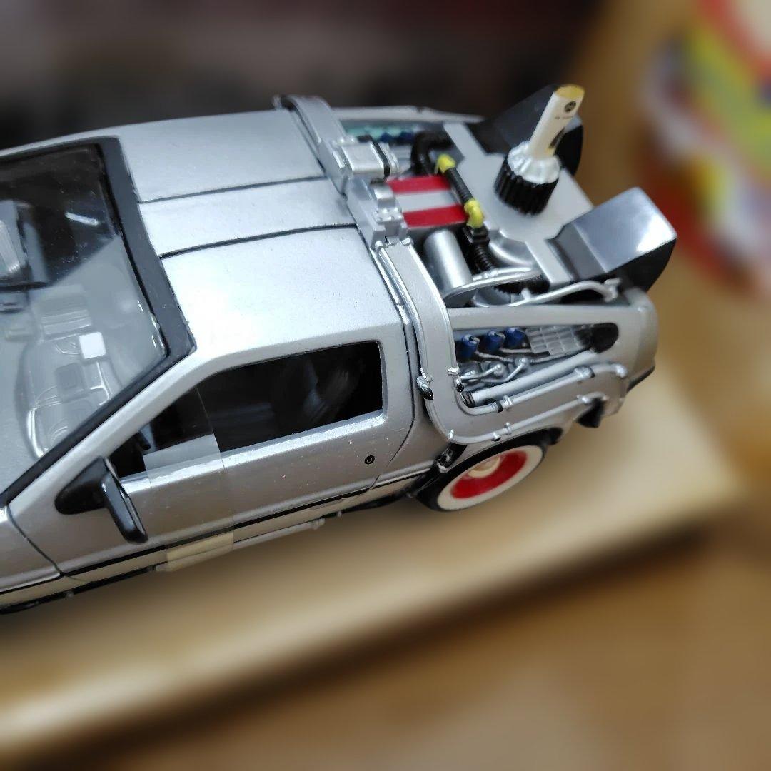 DeLorean Time Machine 1:24　バックトゥーザフューチャ