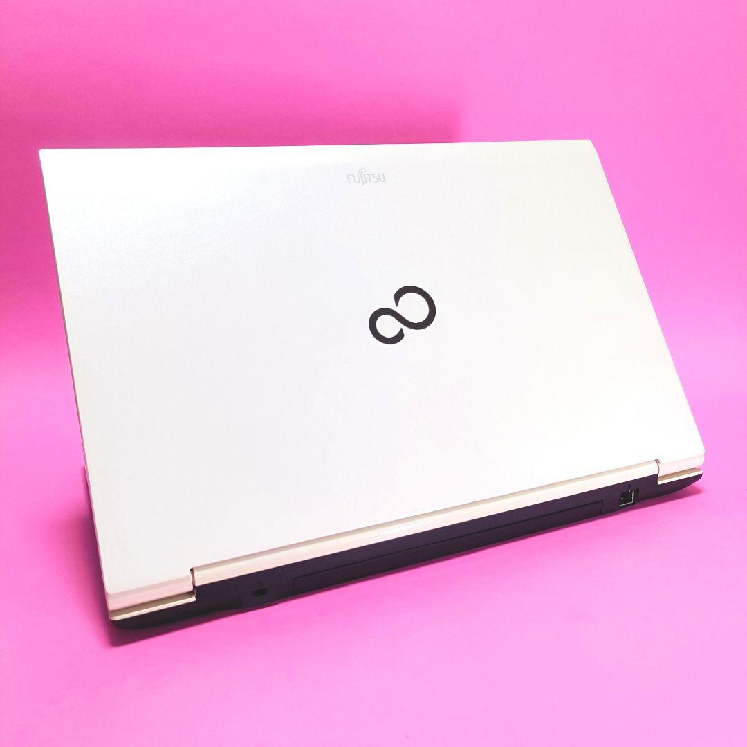 大容量750GB✨オフィス✨カメラ付き白ホワイトノートパソコン✨設定済み✨初心者