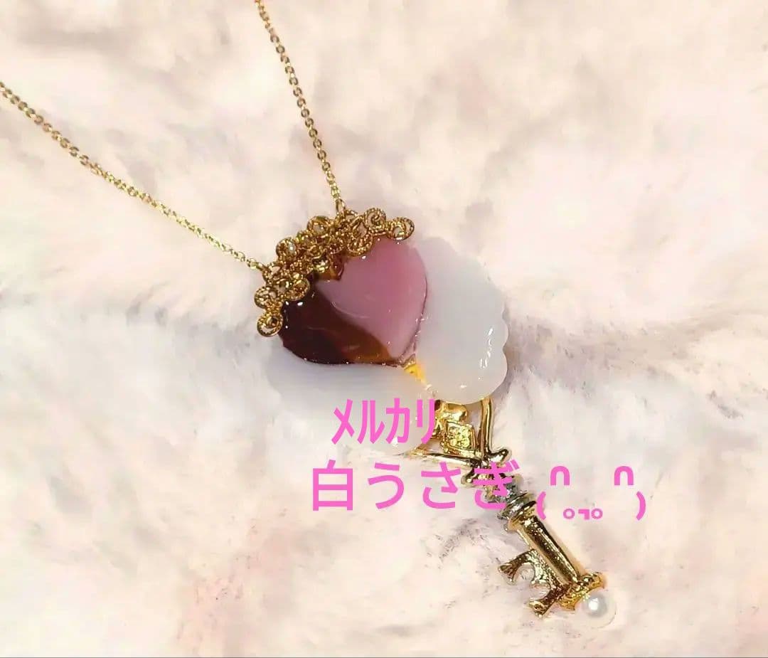 マジカルキーネックレス ルビーチョコ　キャラメルリボン