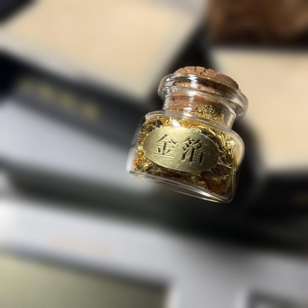 ψ(｀∇´)ψほとんど純金、k23.5金の黄金、使用しなくてもオブジェでOKです