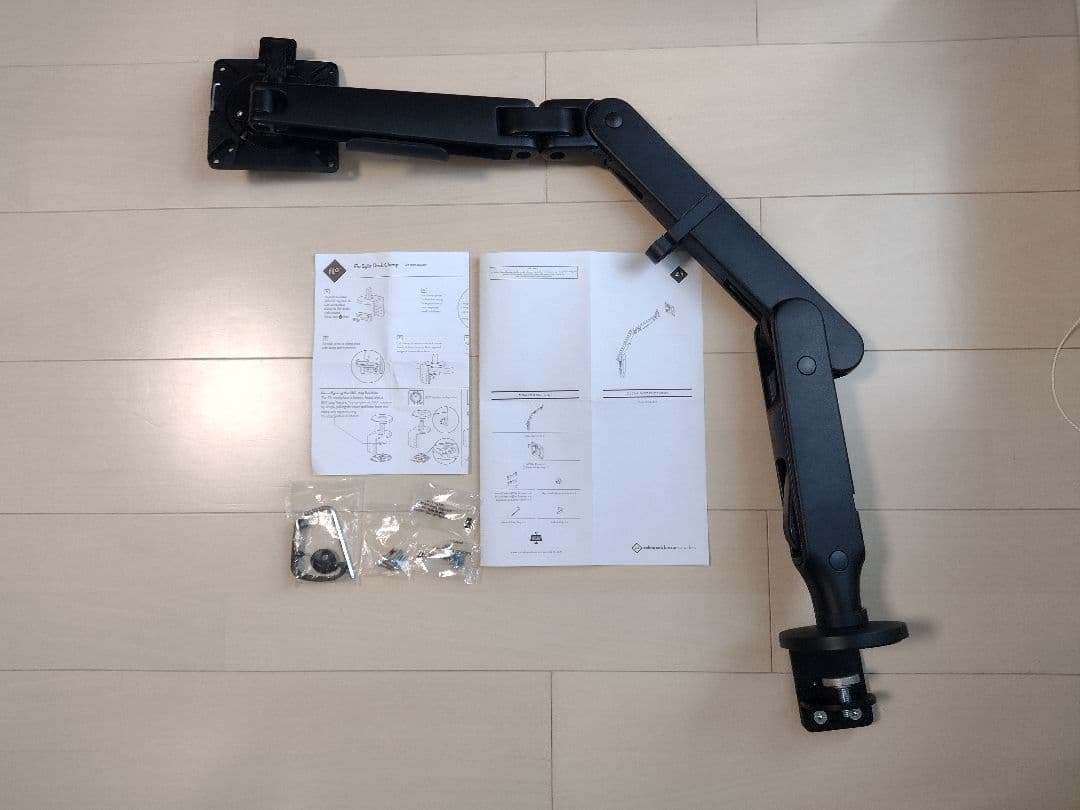 ハーマンミラー　モニターアーム　Herman Miller Ollin　ブラック