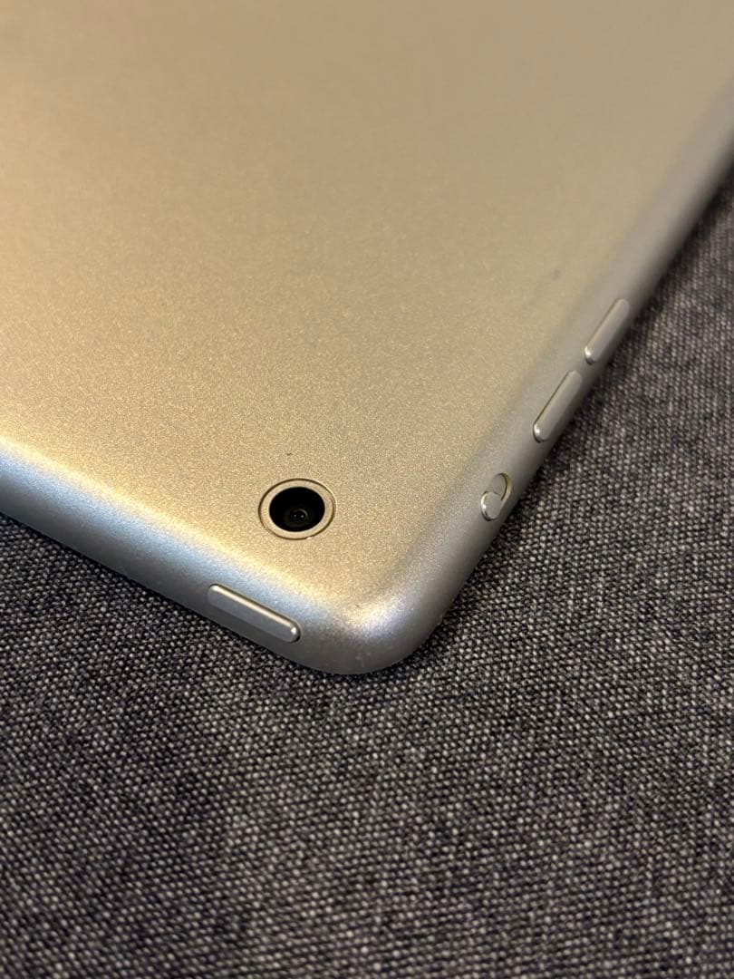Apple iPad mini2 Wi-Fi モデル　32GB シルバー
