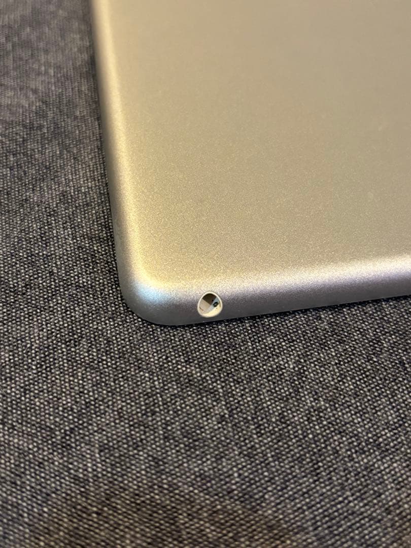 Apple iPad mini2 Wi-Fi モデル　32GB シルバー