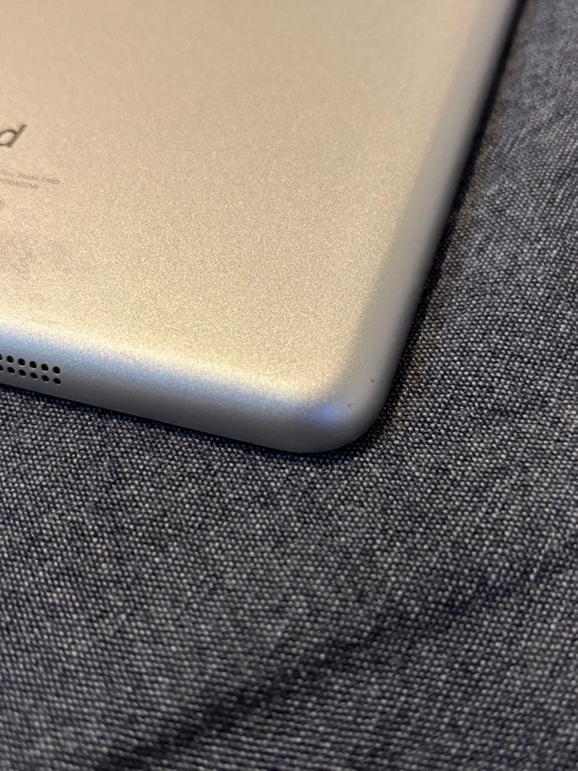 Apple iPad mini2 Wi-Fi モデル　32GB シルバー