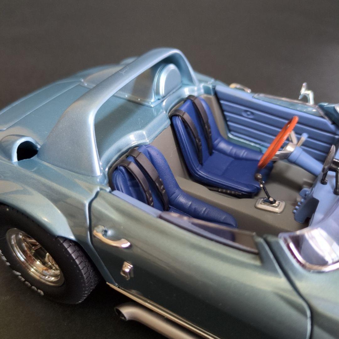 1/18ミニカー　シボレー コルベット グランドスポーツ