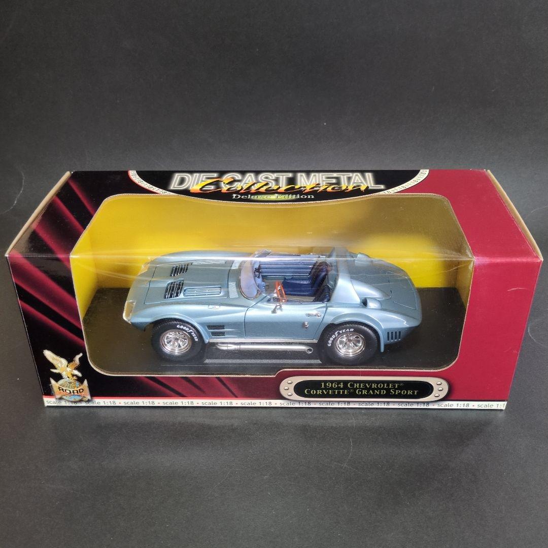 1/18ミニカー　シボレー コルベット グランドスポーツ