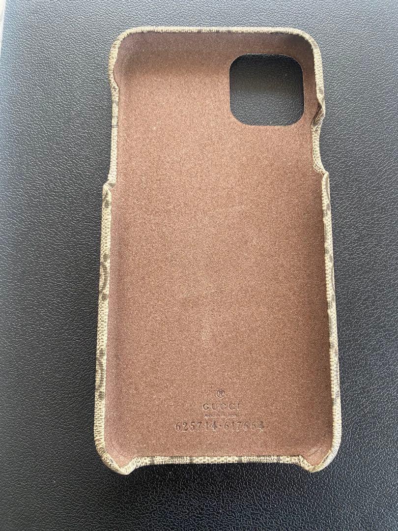 【超美品】iPhone11ProMaxGGスプリーム/625714 617664