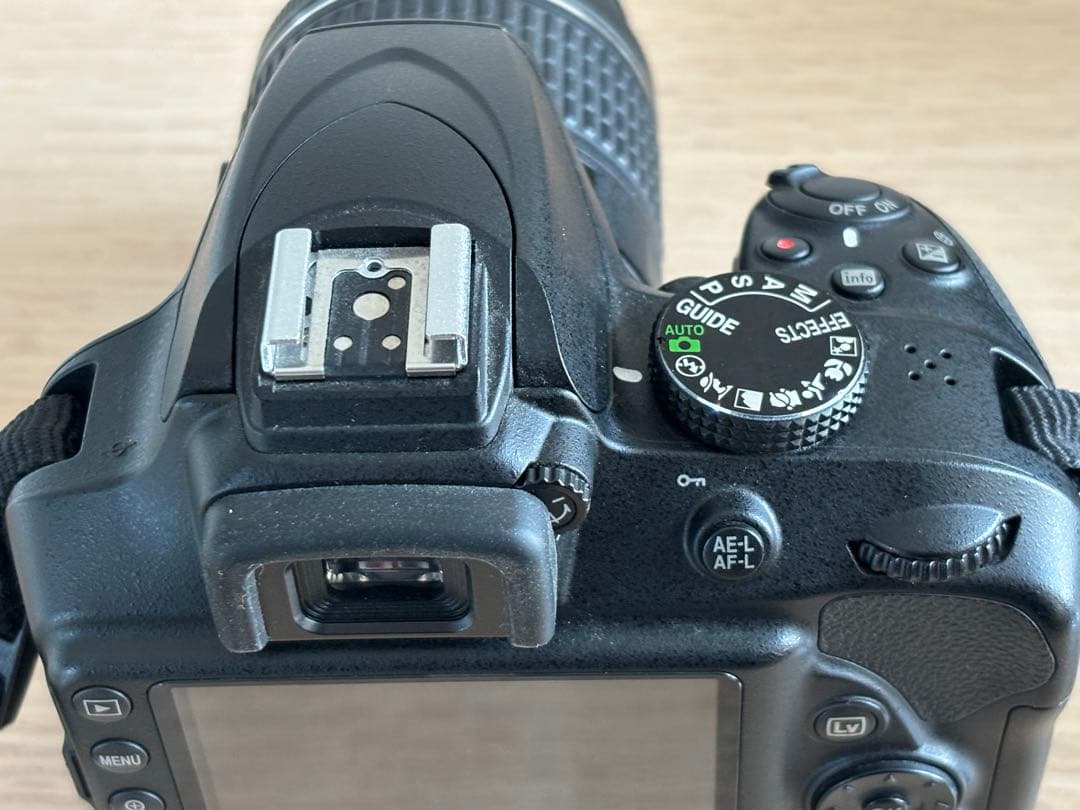 【中古美品】Nikon D3400 ダブルズームレンズキット