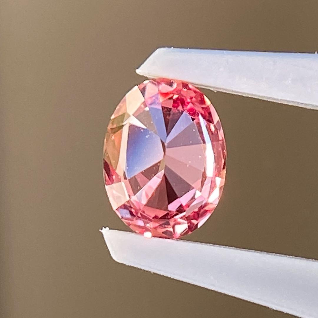 極上極美☆非加熱パパラチャサファイア 　オーバル　0.691ct 　中宝研