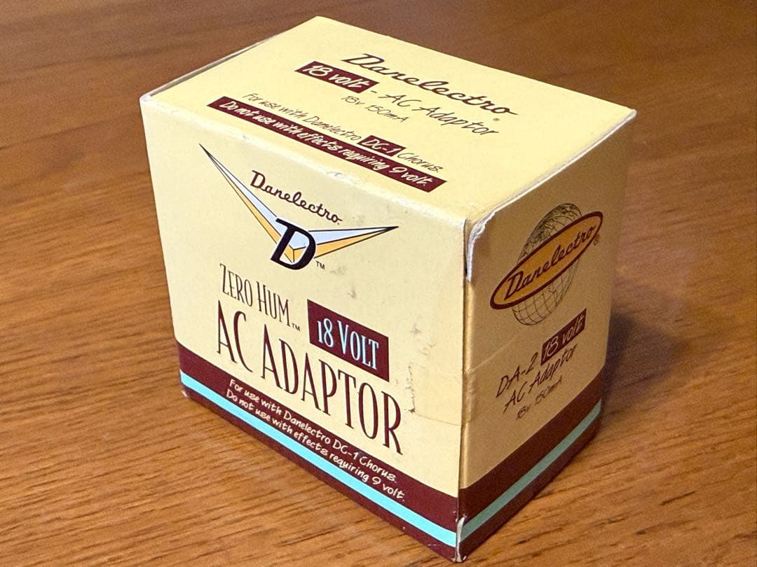 Danelectro Cool Cat Chorus 18v ACアダプタ付