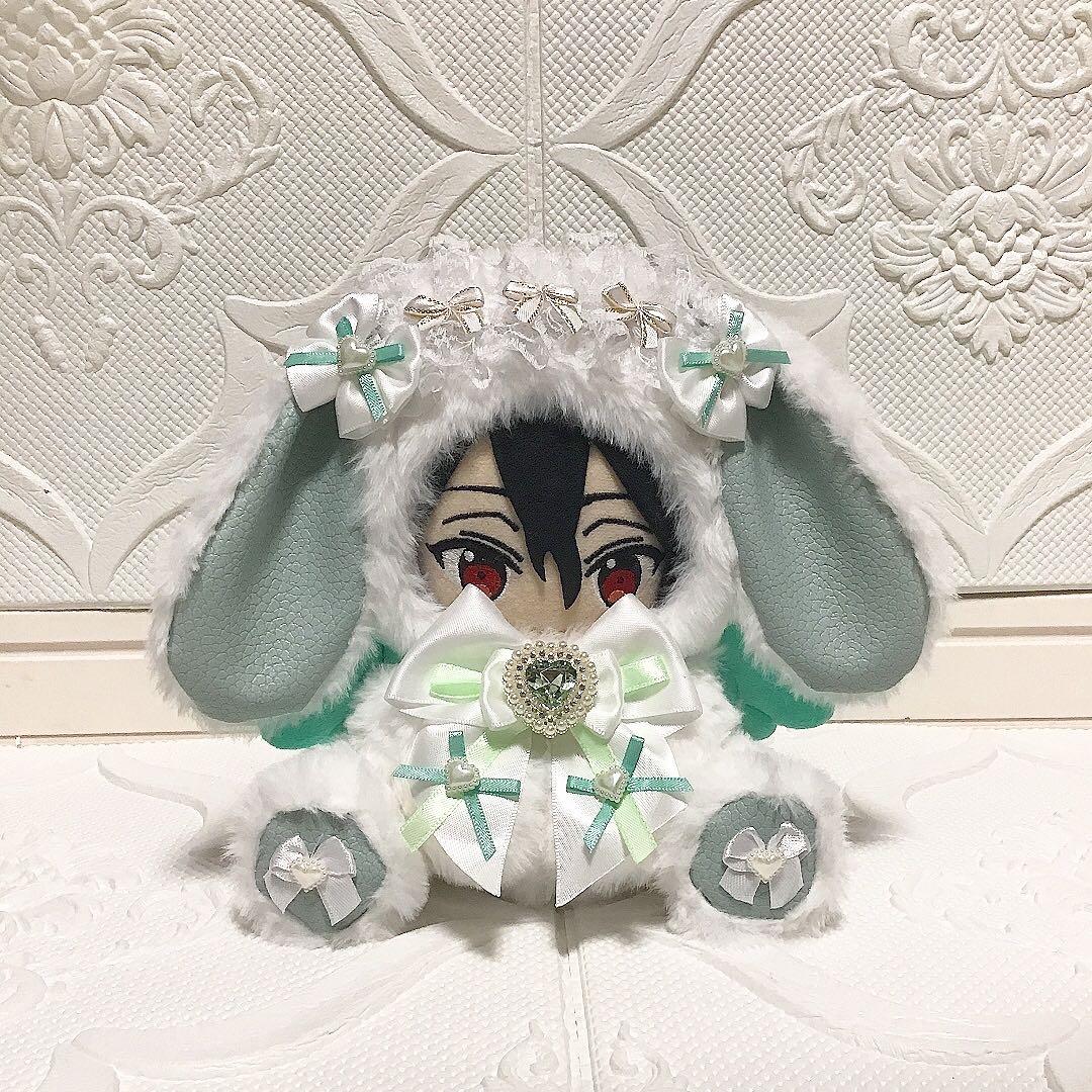 〔22〕おすわり　ぬい服　16cm 着ぐるみ　垂れ耳うさぎ　白　淡グリーン