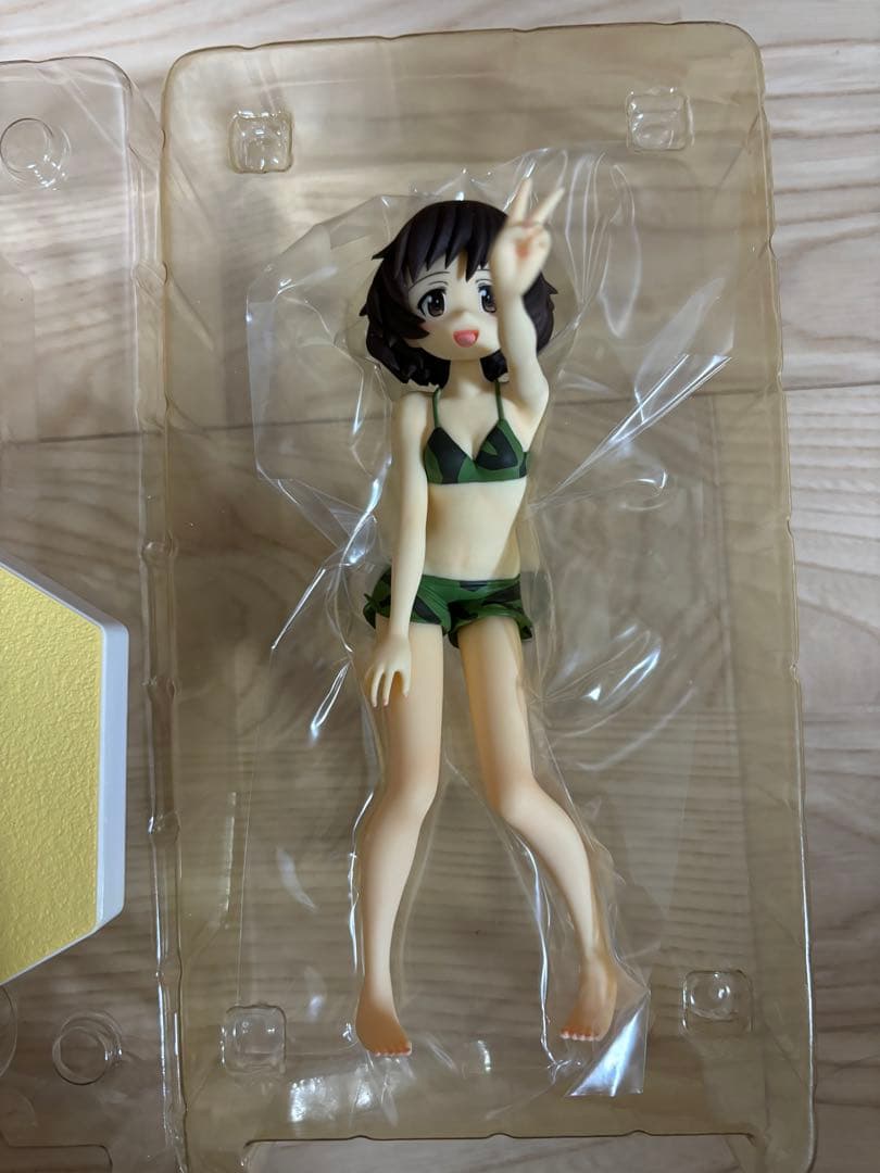 ガールズ＆パンツァー BEACH QUEENS フィギュア