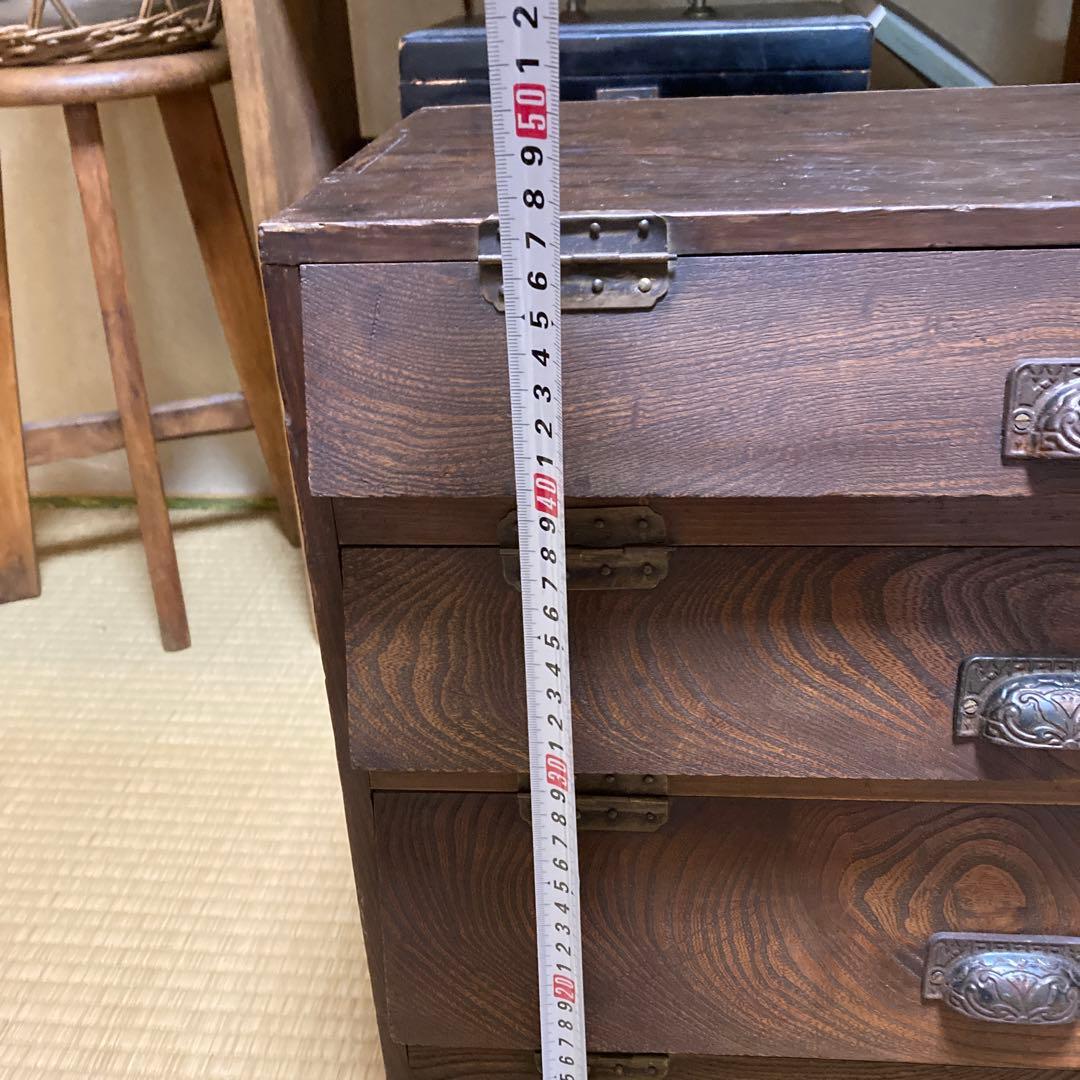 バタバタ飾り棚