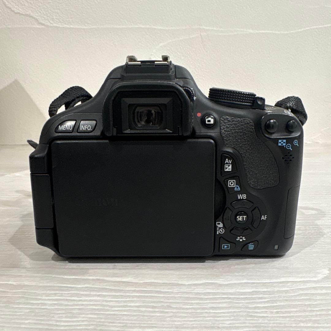 Canon Eos Kiss X5ダブルズームキット