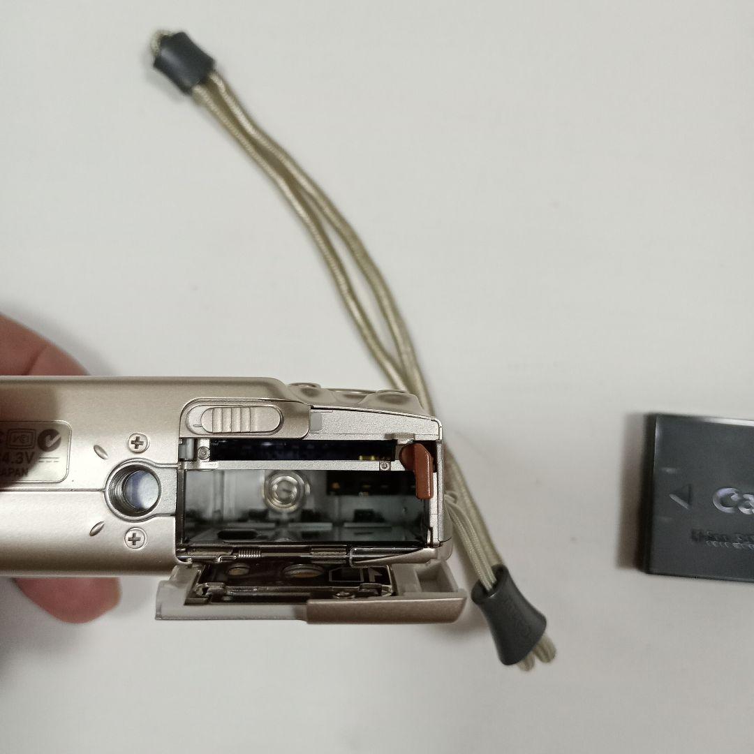 【美品】Canon IXYDigital700　デジタルカメラ サテンベージュ