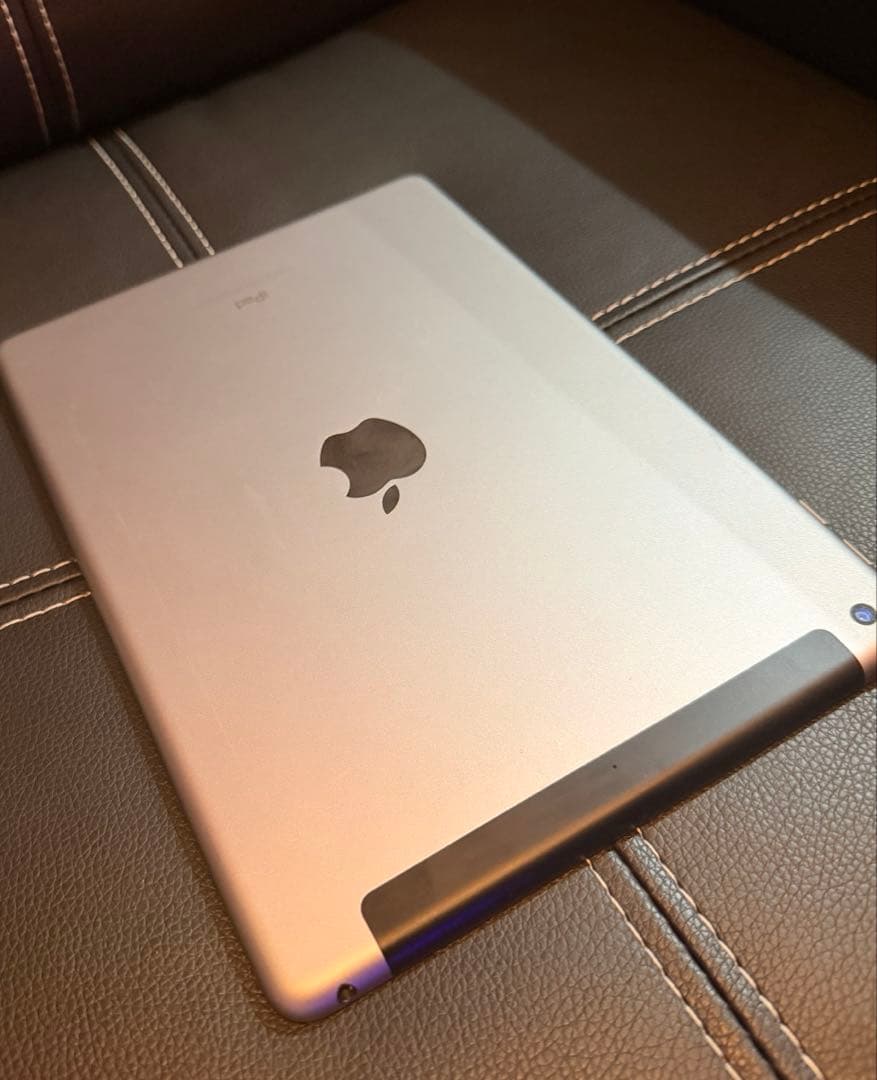 バッテリー97%良好品！iPad6世代Wi-Fi + Cellular 32G