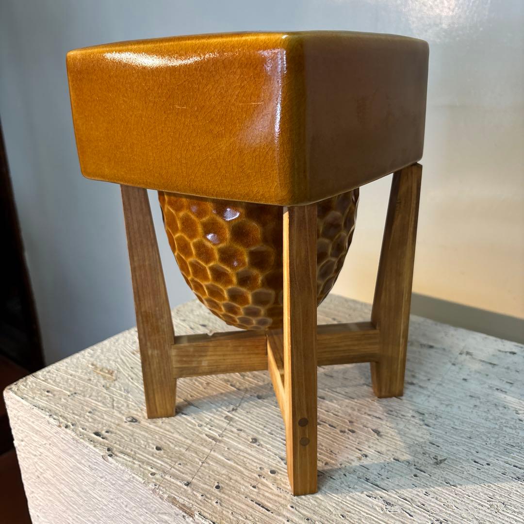 ● Beehive pot -Wood stand SET- No.0214