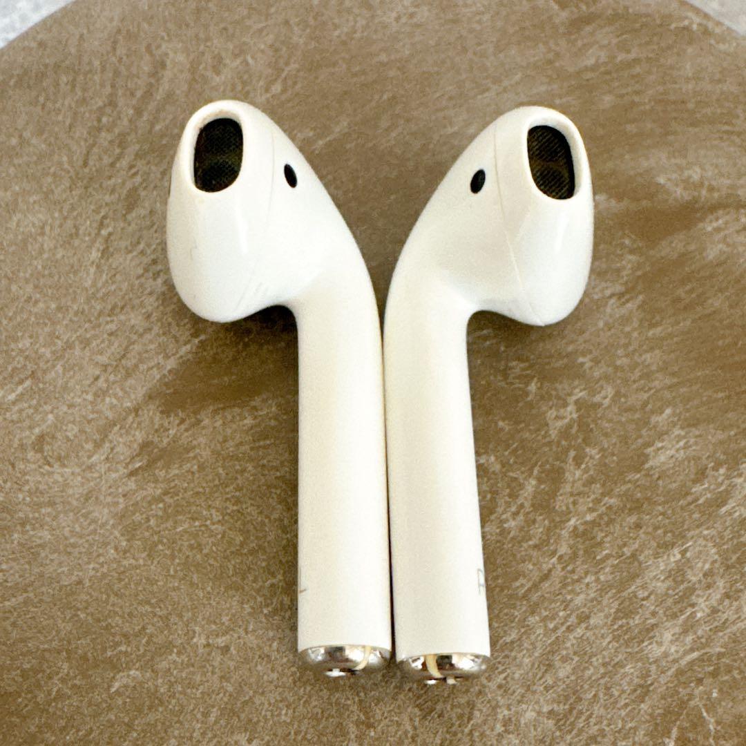 【極美品】Apple AirPods 第2世代 MV7N2J/A 正規品