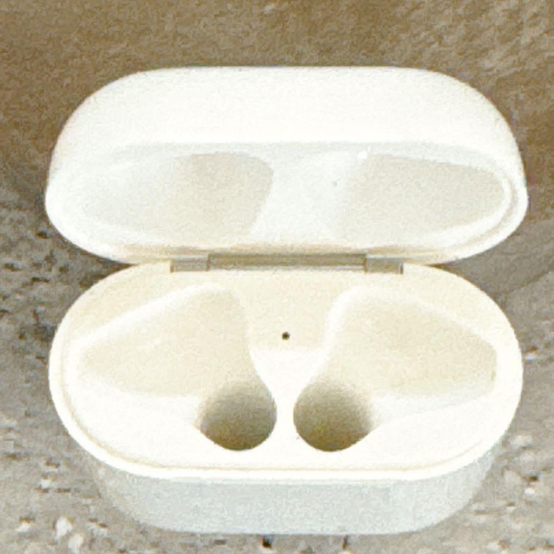 【極美品】Apple AirPods 第2世代 MV7N2J/A 正規品