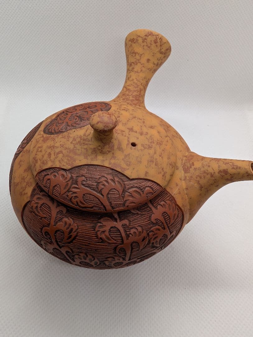 【未使用・保管品】常滑焼　瞬園　唐草雲彫急須　250cc 名工　工芸品　木箱