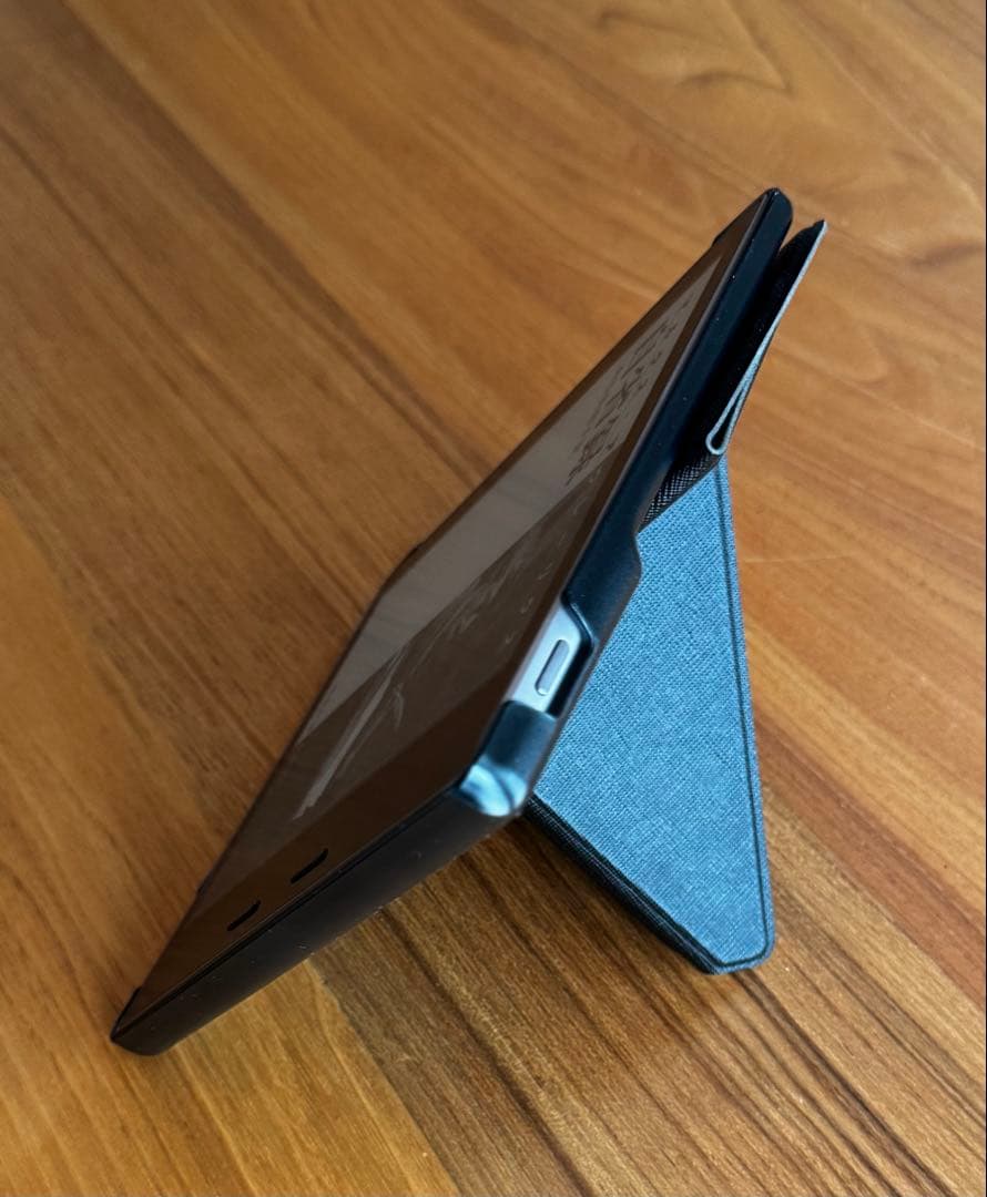 Kindle Oasis 第9世代Wi-Fi+3G 32GB 広告なし カバー付