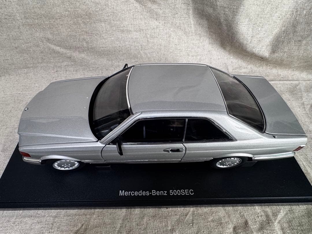 ミニカー Mercedes-Benz 500SEC