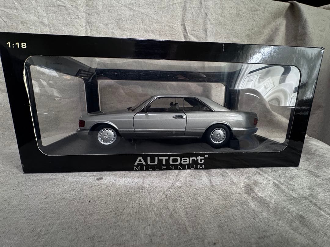 ミニカー Mercedes-Benz 500SEC