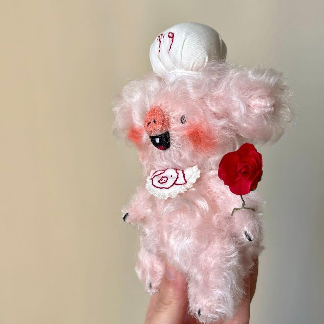 元気な仔豚 ぬいぐるみ 活発な③号ちゃん 海外作家様 ハンドメイド ぶた