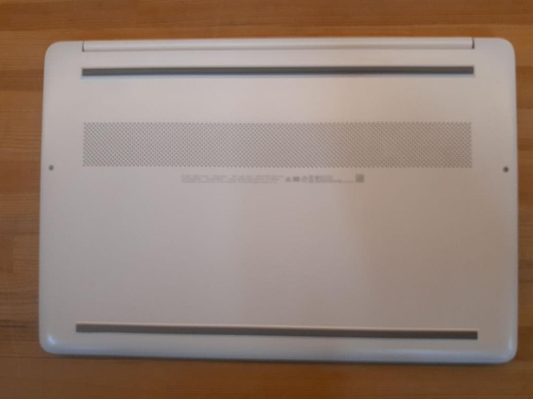 キ*ウ様 80L0402-11　HP ノートパソコン ホワイト Win11 IP