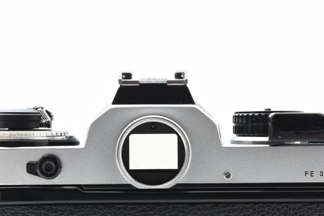 NOST  超美品 NIKON FE シルバーモルト新品交換済 C981