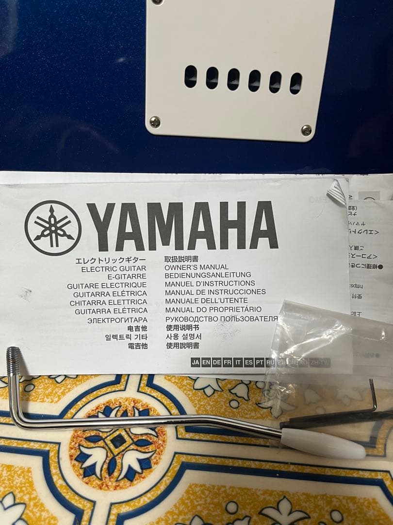 YAMAHA PACIFICA012 HSS ダークブルーメタリック