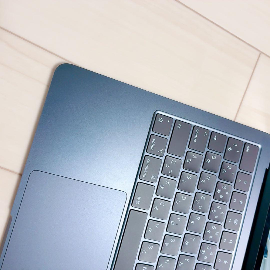 MacBook Air M2 8GB 256GB ミッドナイト