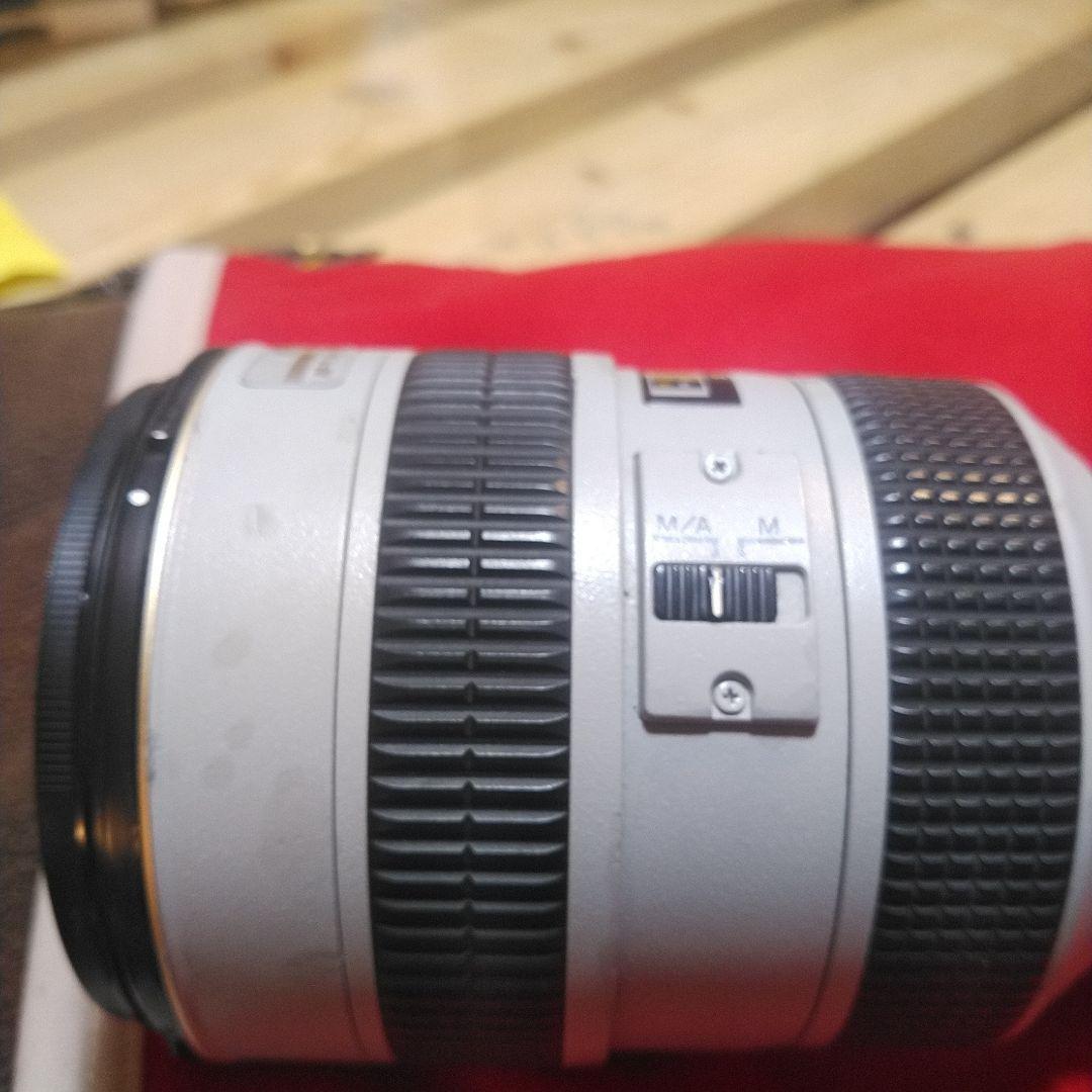 Nikon AF-S 28-70mm f/2.8G ED　ライトグレー
