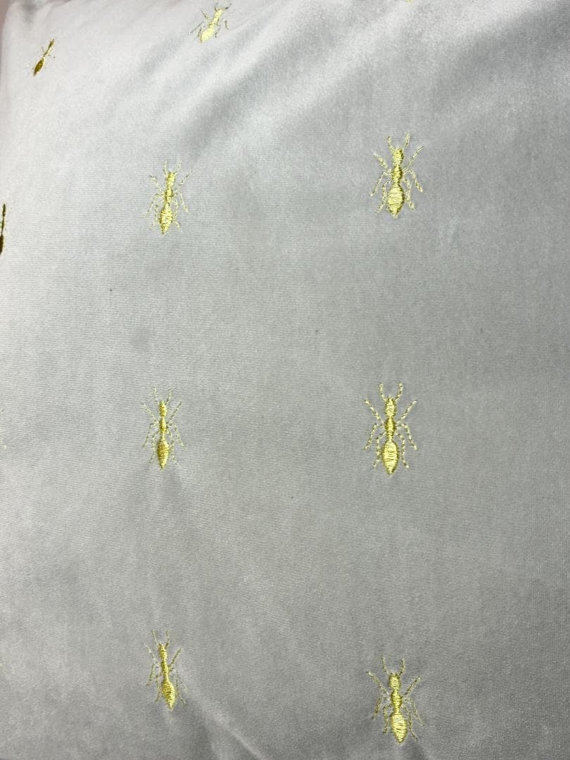 ▲廃番▲　KARE　カレ　45x45cm　クッション　アンツ　蟻　グレー