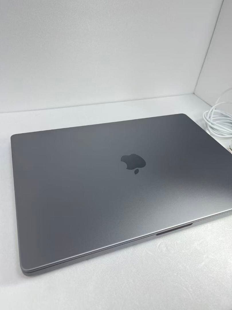 MacBook Pro M1 Max 2021 16/1T/32GB /32コア